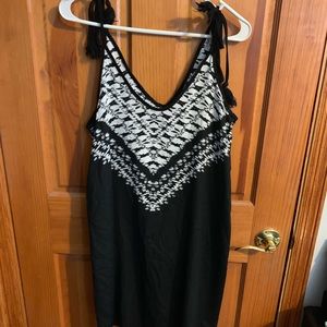 Target black and white dress with ties at arms